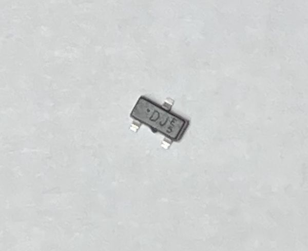 Стабілітрон TAITRON TZT6V2AW 6.2 В, 5.0 мА, 300 мВт, SMD SOT-23 (DJ)